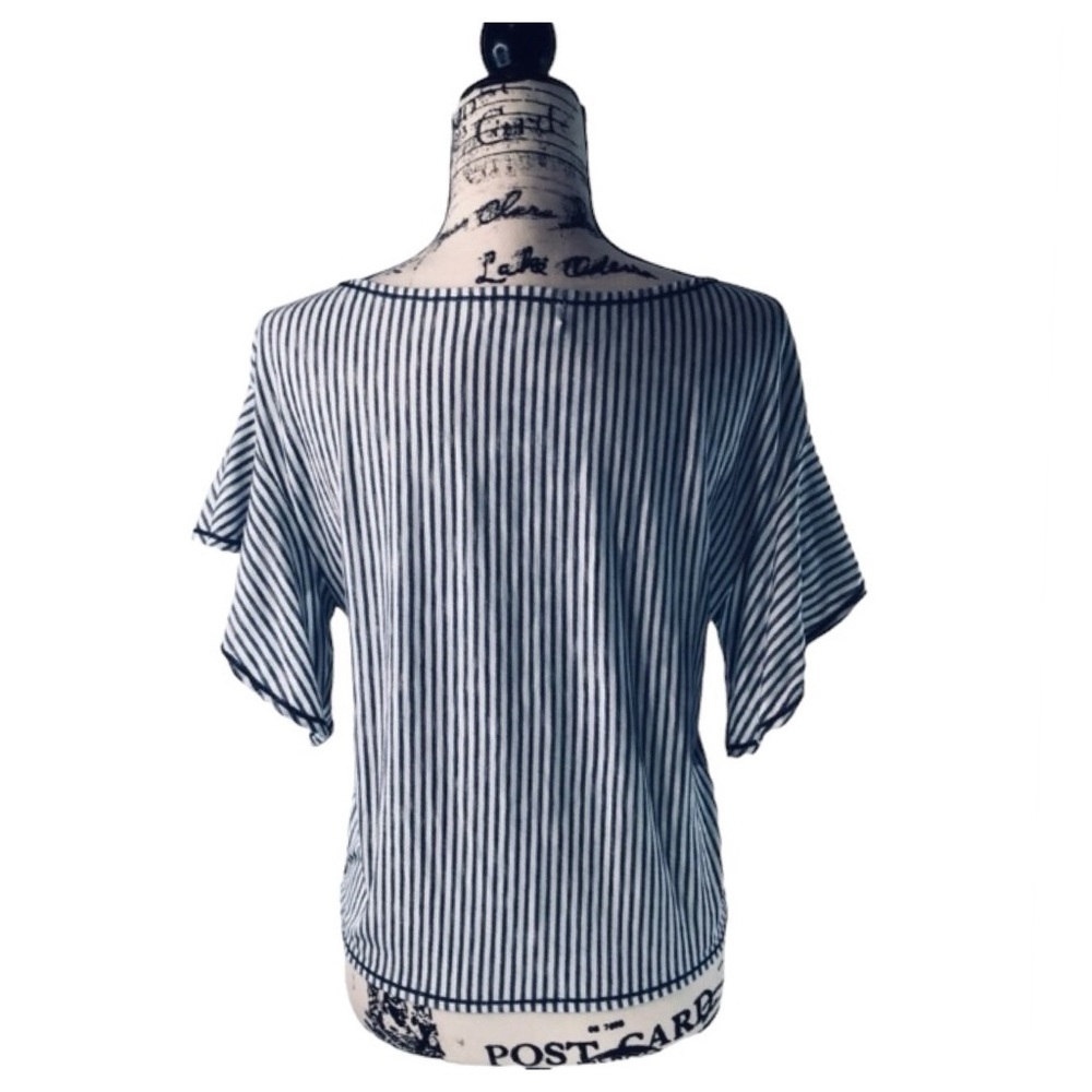 Max Studio Tie Front Flutter Sleeve Top M - image 3